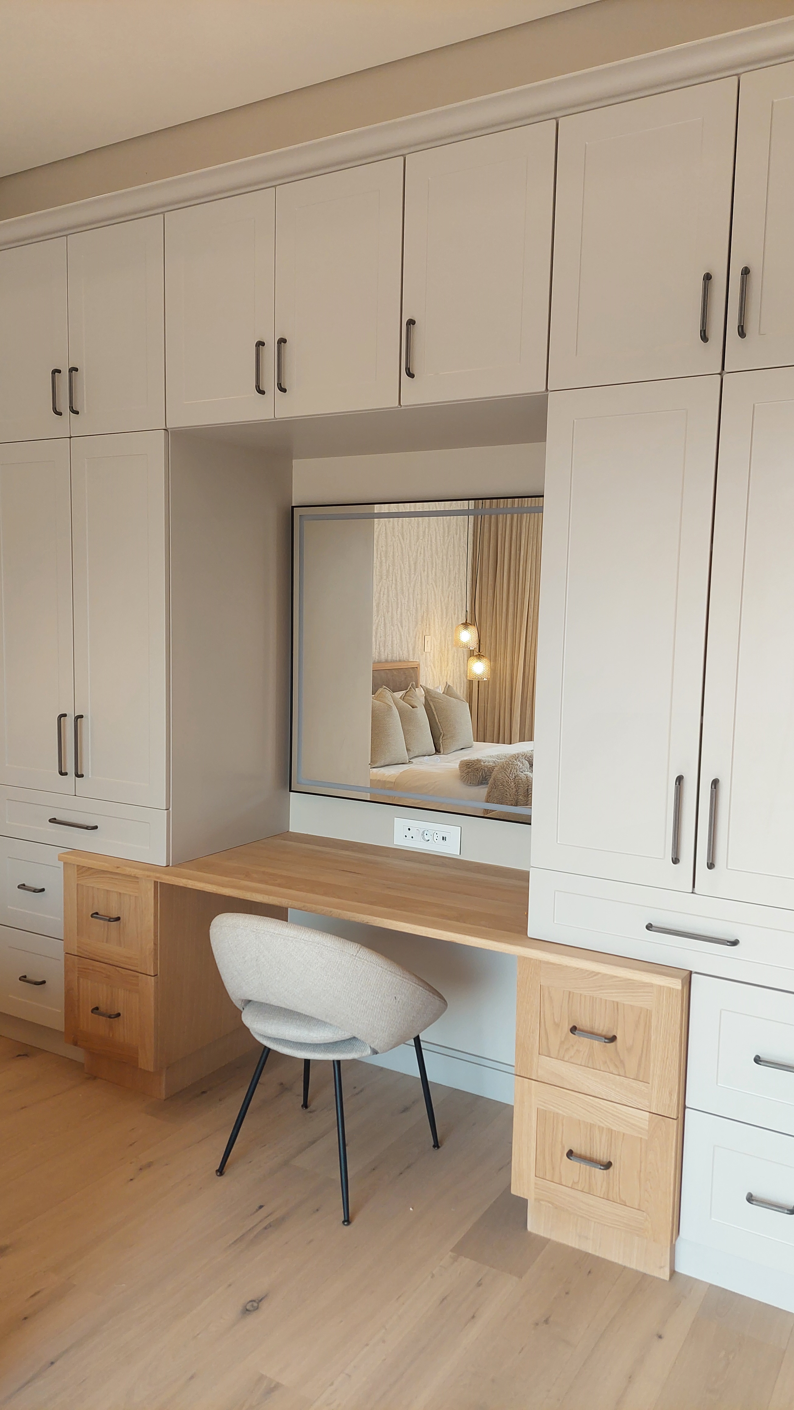 Built-in bedroom wardrobe system