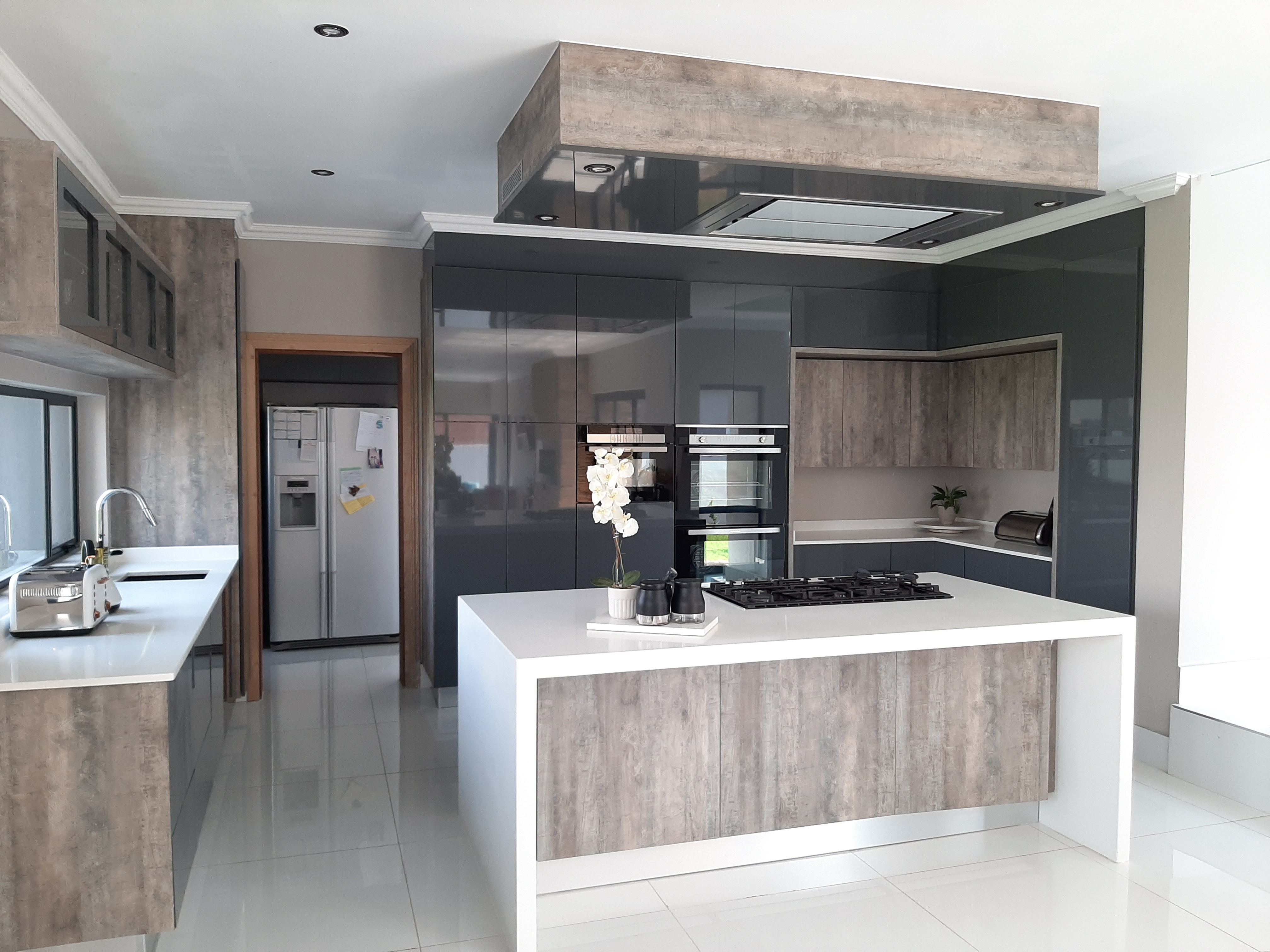 Kitchen with wooden finishes